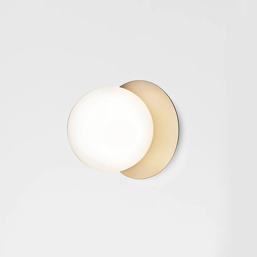 Nuura Liila Wall / Ceiling Light